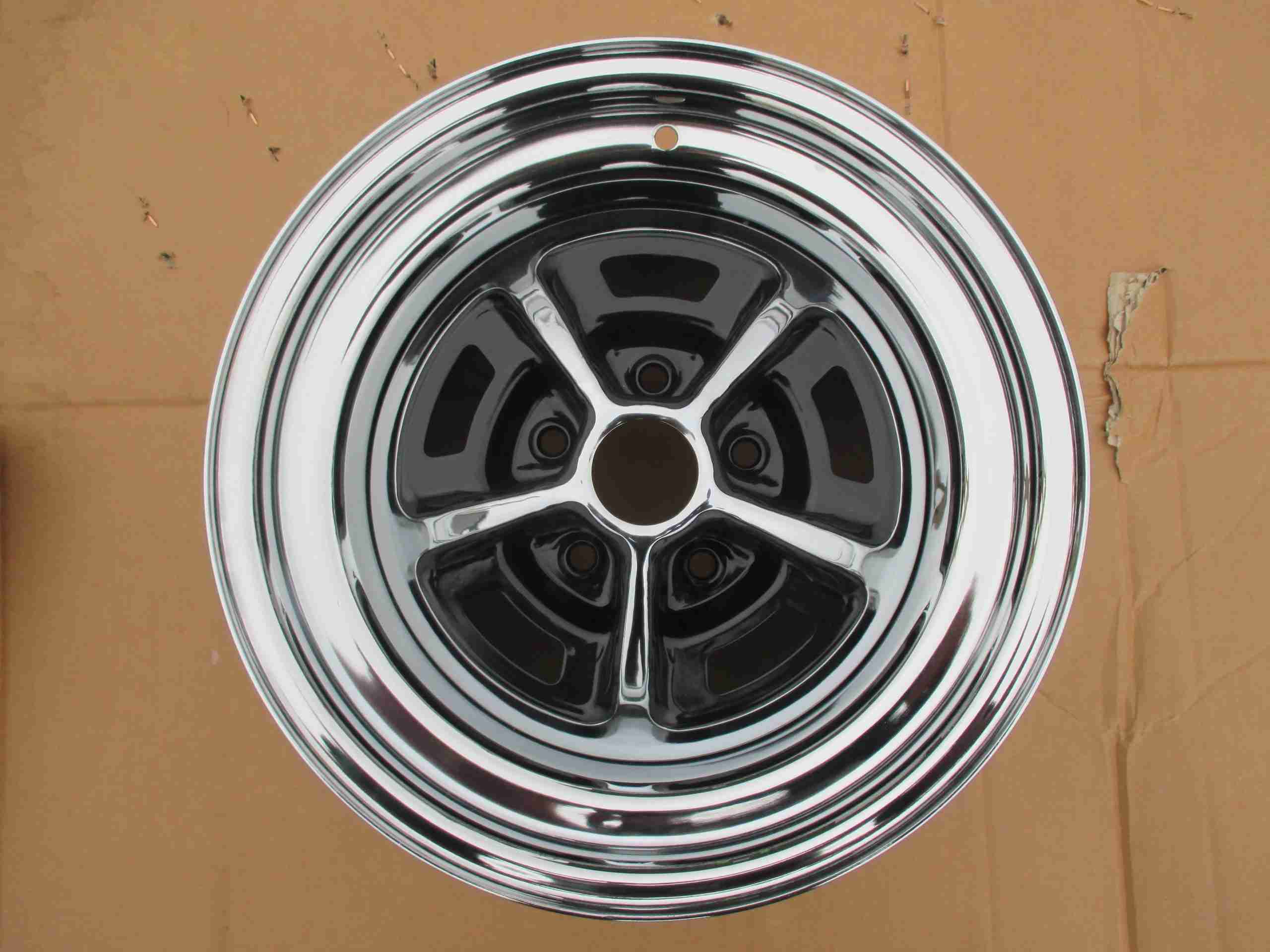 15x8 MAGNUM 500 Chrome | 5x4.5" bolt | 4.5" backspace
