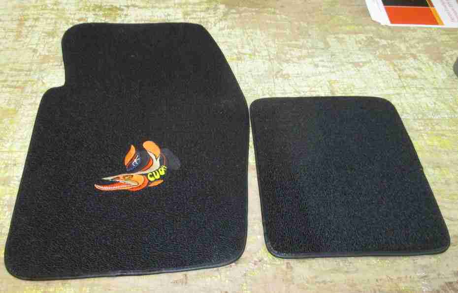 1964-9 Plymouth Cuda Mat Set Black With Cuda With Fish On Wheels